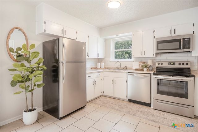 2514 Hidden Valley Drive, Killeen, TX 76543