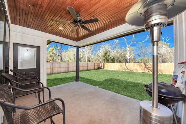 118 Nelson Road, Anahuac, TX 77514