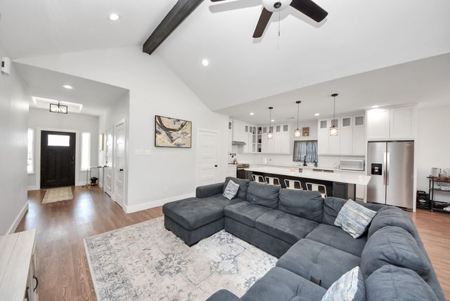 118 Nelson Road, Anahuac, TX 77514