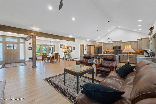 145 E HANLEY AVE, Dalton Gardens, ID 83815