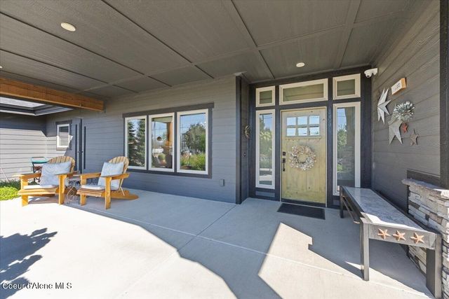 145 E HANLEY AVE, Dalton Gardens, ID 83815