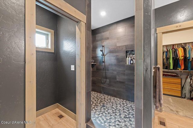 145 E HANLEY AVE, Dalton Gardens, ID 83815