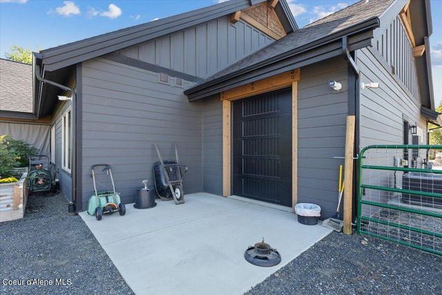145 E HANLEY AVE, Dalton Gardens, ID 83815
