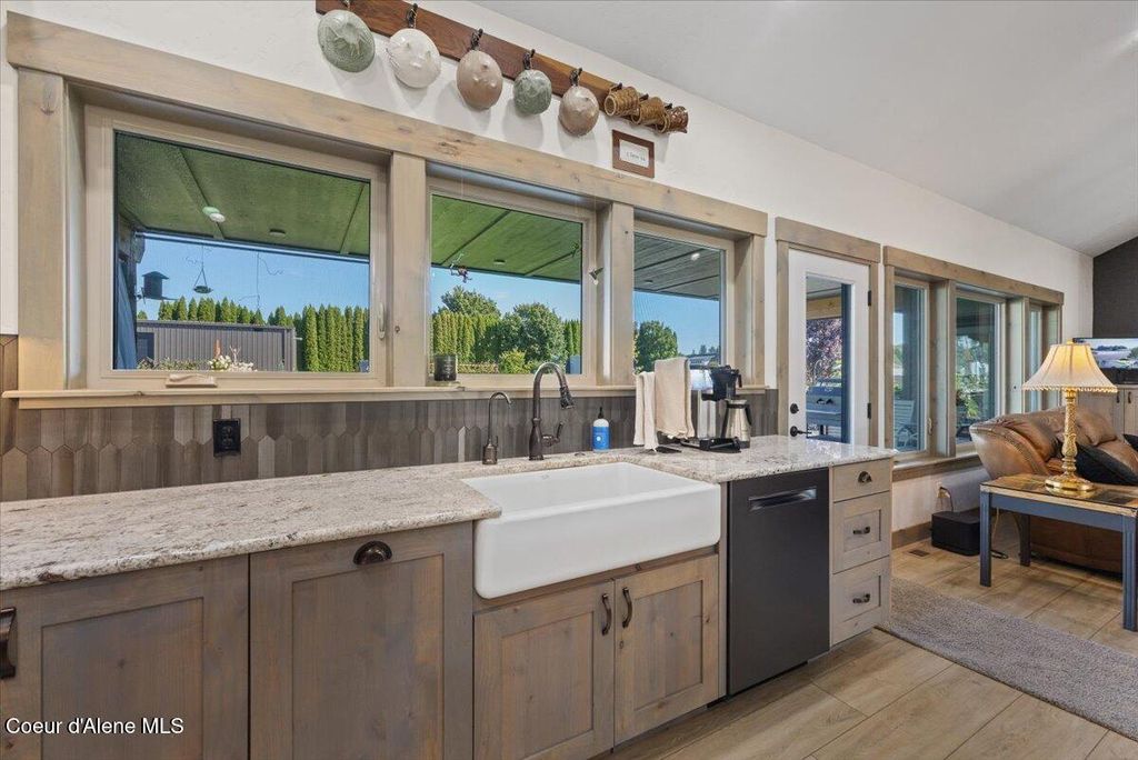 145 E HANLEY AVE, Dalton Gardens, ID 83815 photo 15