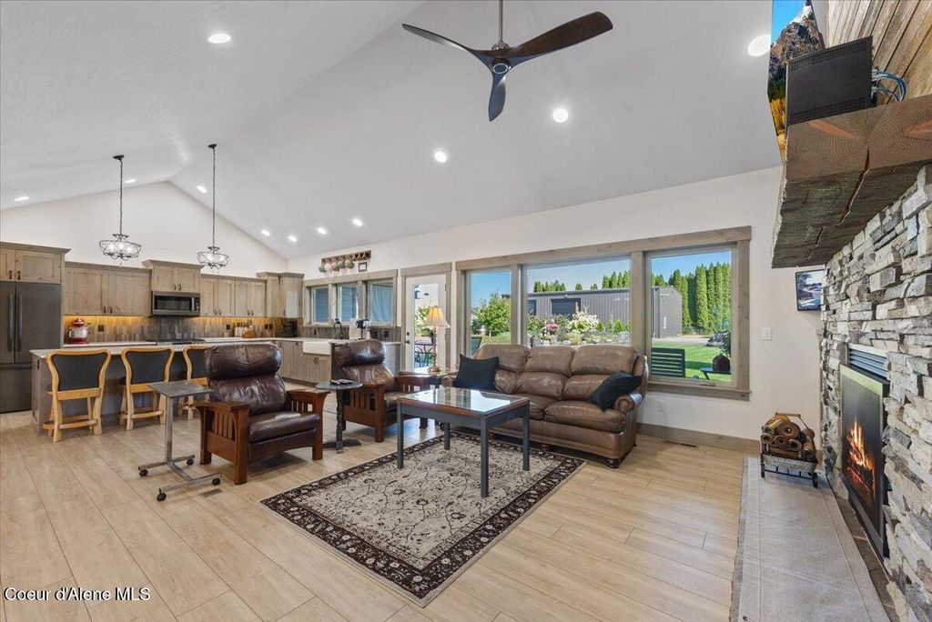 145 E HANLEY AVE, Dalton Gardens, ID 83815 photo 8