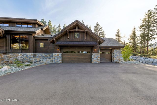 195 Cartwright Court, Carson City, NV 89705
