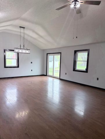 965 E Remus Road, Mount Pleasant, MI 48858