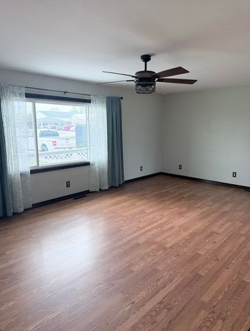 965 E Remus Road, Mount Pleasant, MI 48858