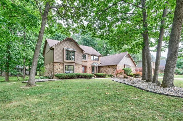11523 Kings Coach Road, Grand Blanc, MI 48439