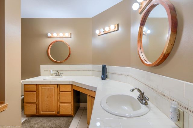 11523 Kings Coach Road, Grand Blanc, MI 48439