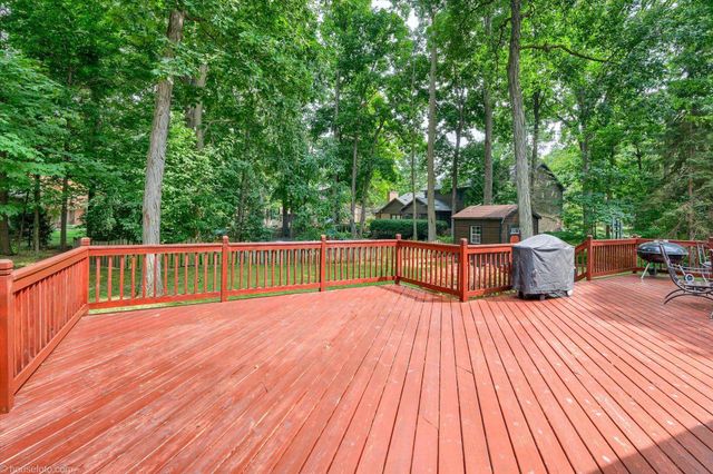 11523 Kings Coach Road, Grand Blanc, MI 48439