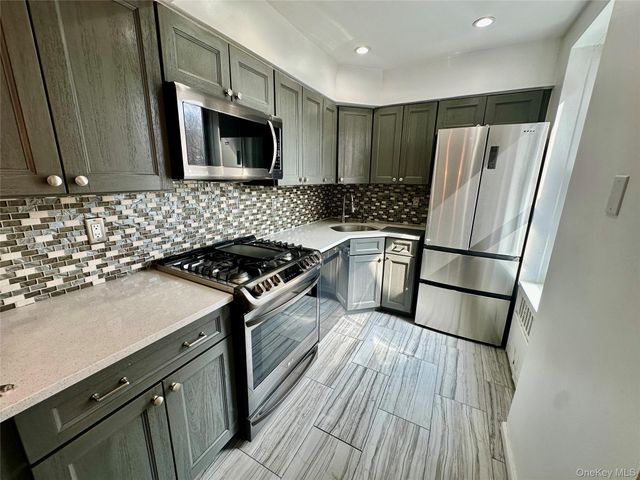 250 N Broadway 6J, Yonkers, NY 10701