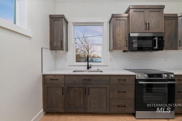 1709 N 31st St, Boise, ID 83703