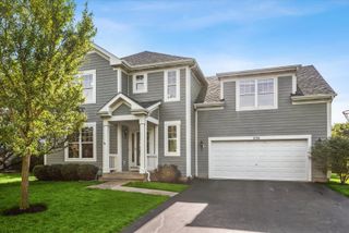 634 SENNETT Street, Batavia, IL 60510