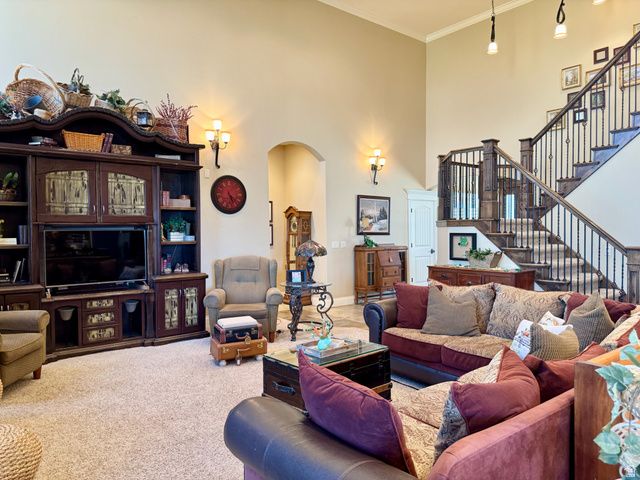 15319 S INDIAN PAINT CIR, Bluffdale, UT 84065