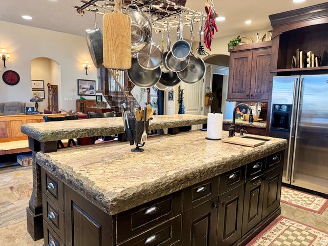 15319 S INDIAN PAINT CIR, Bluffdale, UT 84065