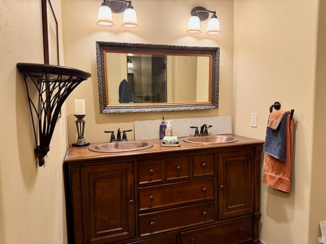 15319 S INDIAN PAINT CIR, Bluffdale, UT 84065