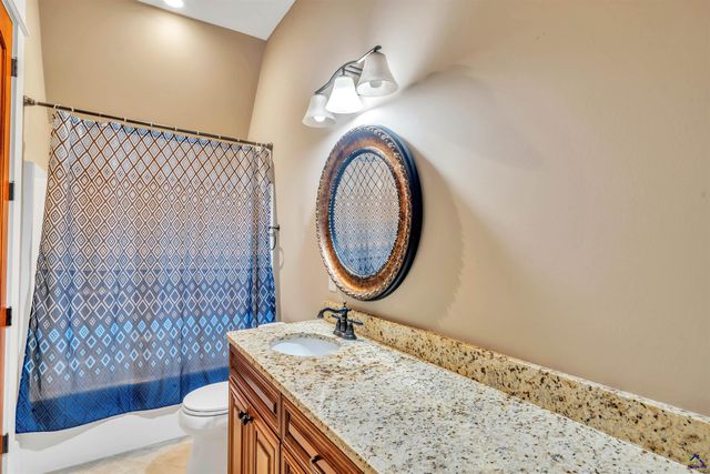 97 Southshore Court, Bonaire, GA 31005