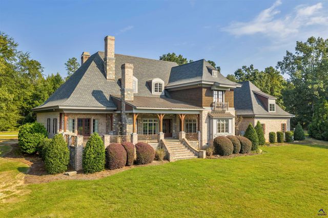 97 Southshore Court, Bonaire, GA 31005