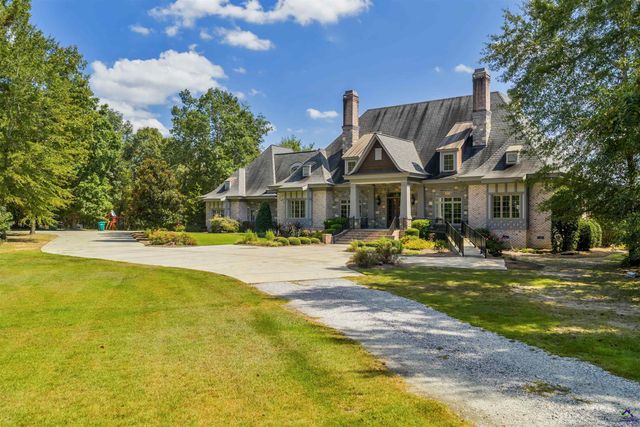 97 Southshore Court, Bonaire, GA 31005