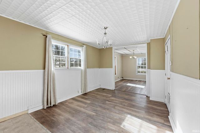 725 S Main Street, Kendallville, IN 46755