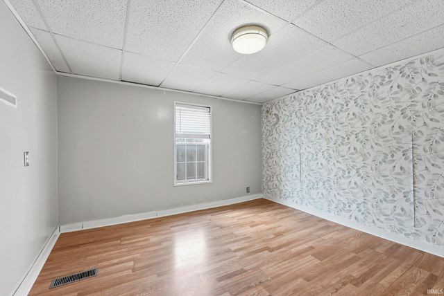 725 S Main Street, Kendallville, IN 46755