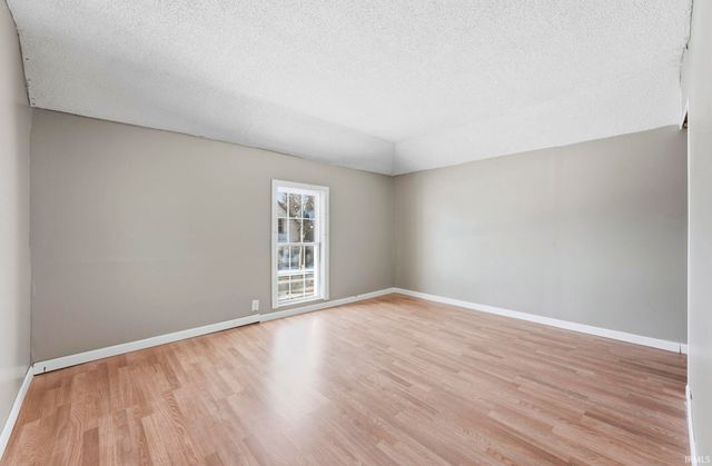 725 S Main Street, Kendallville, IN 46755