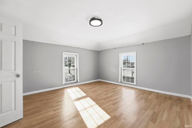 725 S Main Street, Kendallville, IN 46755