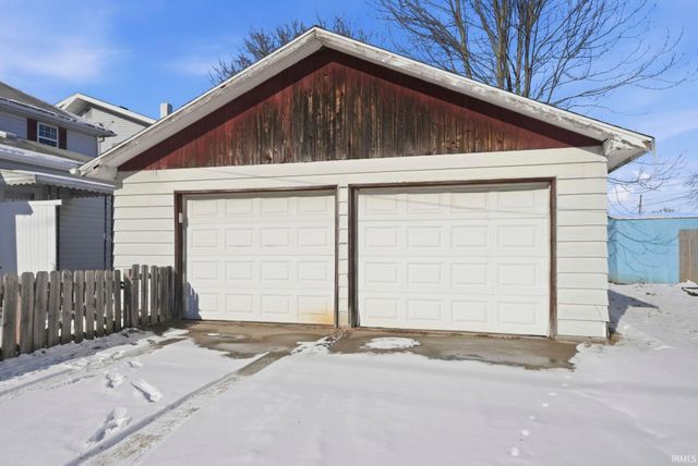 725 S Main Street, Kendallville, IN 46755