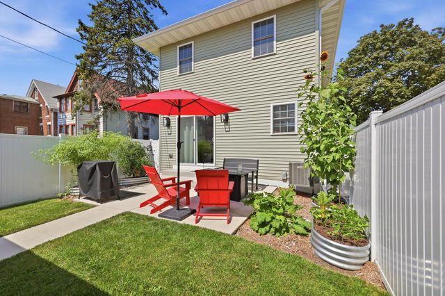 3677 E Carpenter AVENUE, Cudahy, WI 53110