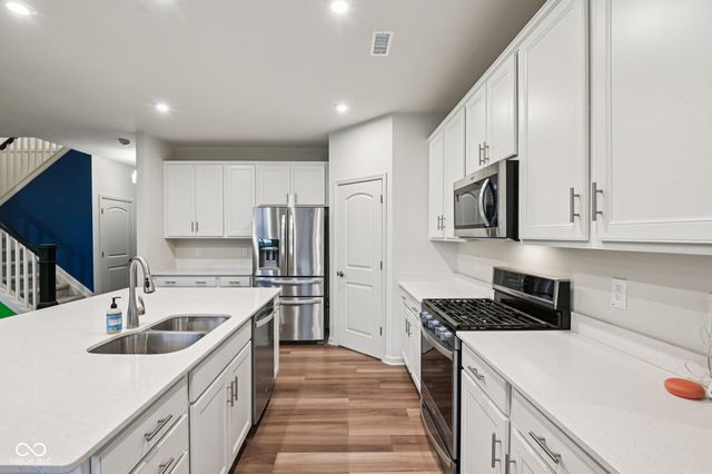 6843 Sable Point Drive, Brownsburg, IN 46112