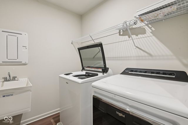 6843 Sable Point Drive, Brownsburg, IN 46112