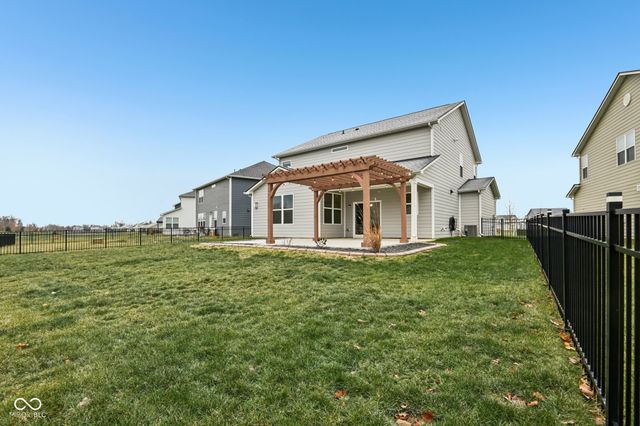 6843 Sable Point Drive, Brownsburg, IN 46112