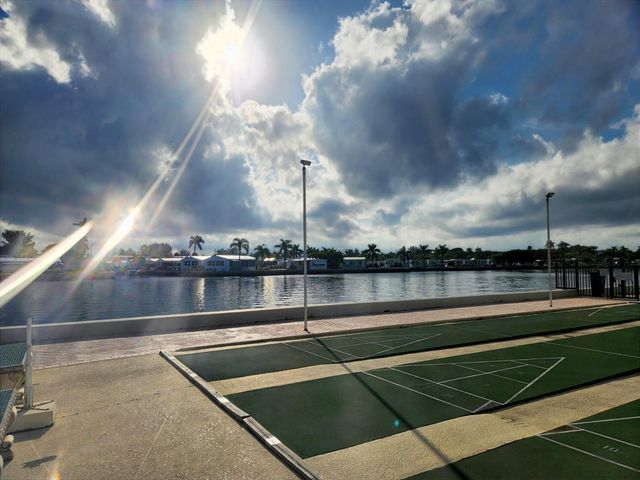 2008 S Federal Highway, Boynton Beach, FL 33435