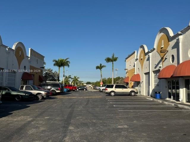13850 SW 143rd Court 18, Miami, FL 33186