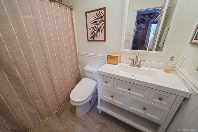 4 Malcolm Street, Bellport, NY 11713