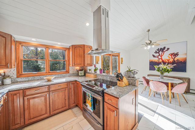 4 Malcolm Street, Bellport, NY 11713