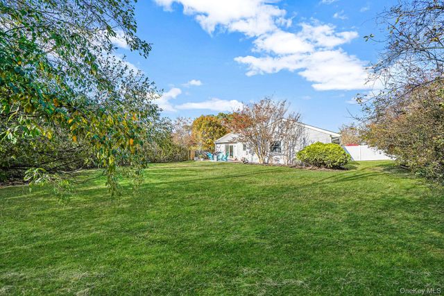 4 Malcolm Street, Bellport, NY 11713