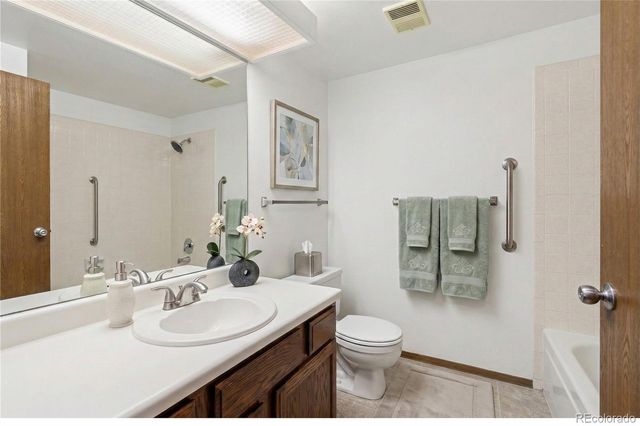 14001 E Marina Drive 103, Aurora, CO 80014