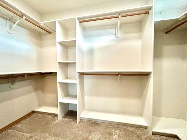 6975 J&S Circle, Nampa, ID 83686