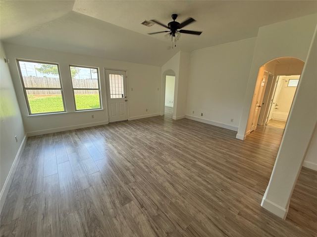 12650 Redbud Villa Lane, Houston, TX 77086