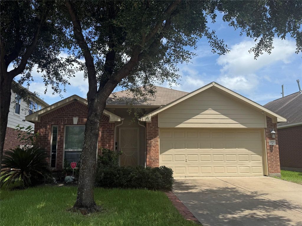 12650 Redbud Villa Lane, Houston, TX 77086