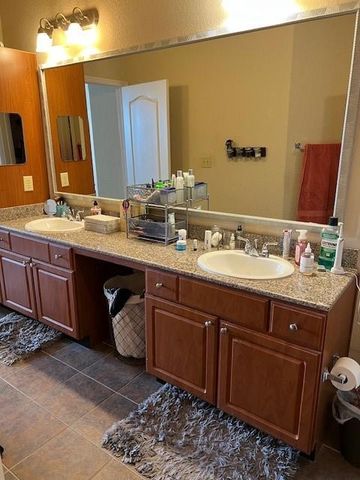 1711 Old Spanish Trail 313, Houston, TX 77054