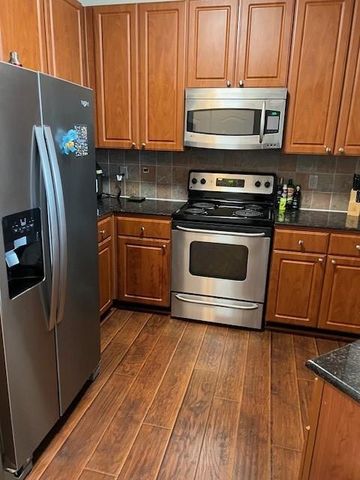 1711 Old Spanish Trail 313, Houston, TX 77054