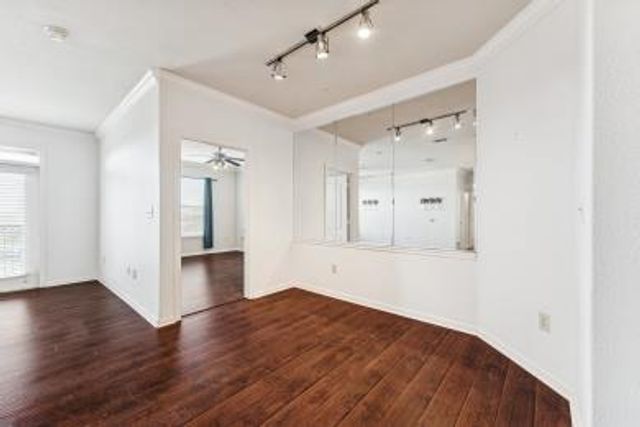 1711 Old Spanish Trail 313, Houston, TX 77054