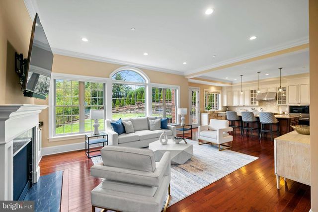 7708 BEECH TREE RD, Bethesda, MD 20817