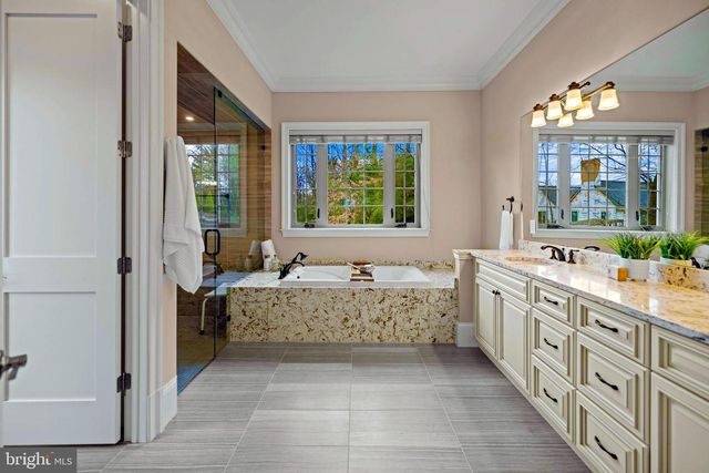 7708 BEECH TREE RD, Bethesda, MD 20817