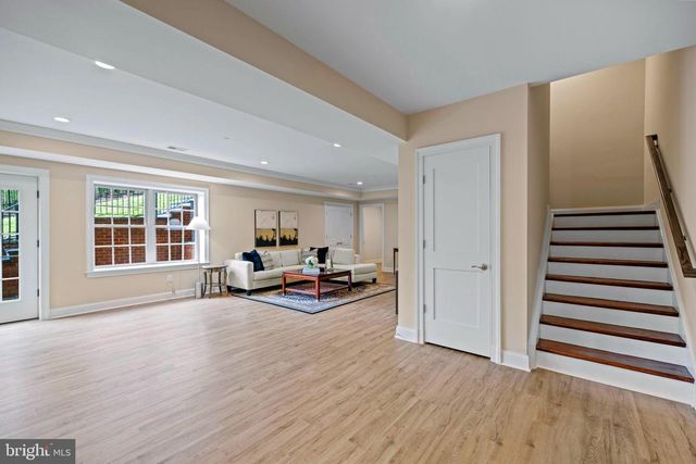 7708 BEECH TREE RD, Bethesda, MD 20817