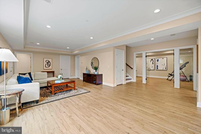 7708 BEECH TREE RD, Bethesda, MD 20817