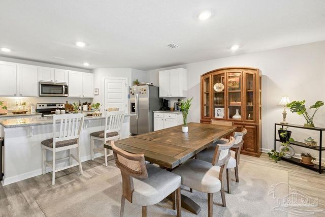 8674 Pathstone Blvd, Pensacola, FL 32526